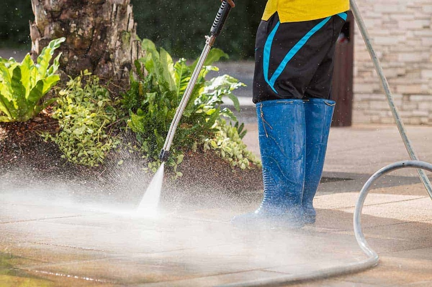 Pressure jet drain cleaner