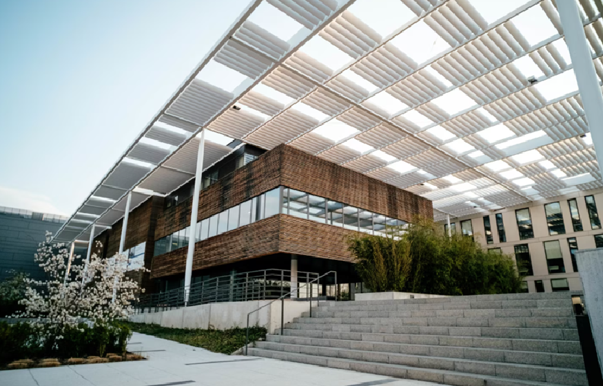 Space Breathes Luxury